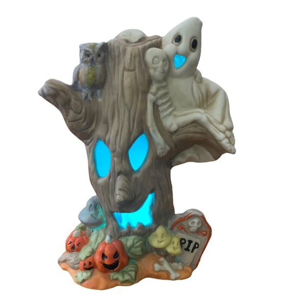 Halloween Ghoulish Flashing Light up Ghost on Tree Stump 8" Electric VGC - Picture 1 of 9